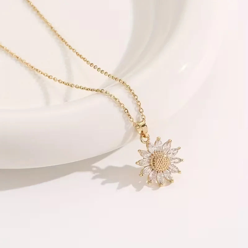 Dainty Necklace Zircon Daisy Sunflower Pendant Necklace with Sunflower Gift Box