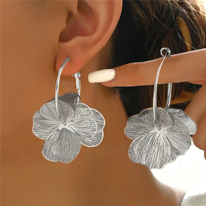 Exquisite Butterfly Flower Pendant Earrings