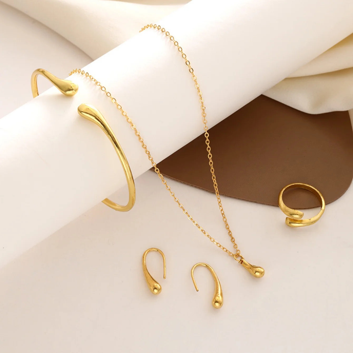 Fashion Teardrop Jewelry Set for Women Ring Necklace Bracelet Earrings